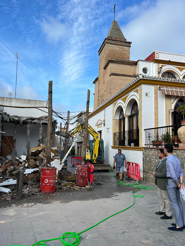 Comienzan Las Obras De La Nueva Casa Del Mayor De Gines Con El Derribo